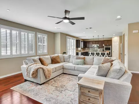 Living - 13589 Sohail, Lakeside, CA 92040 photo 4 of 9