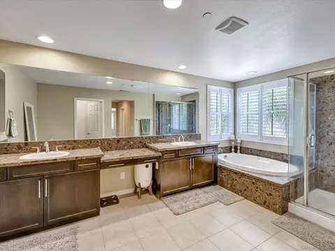 Bath - 13589 Sohail, Lakeside, CA 92040 photo 3 of 7