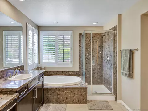 Bath - 13589 Sohail, Lakeside, CA 92040 photo 5 of 7