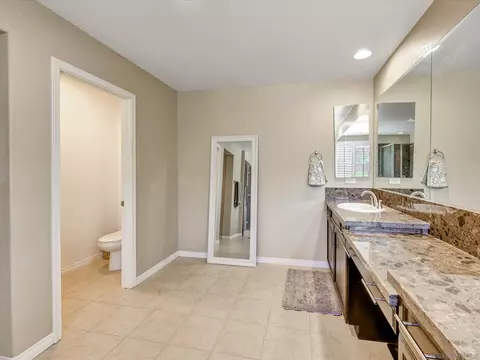 Bath - 13589 Sohail, Lakeside, CA 92040 photo 6 of 7
