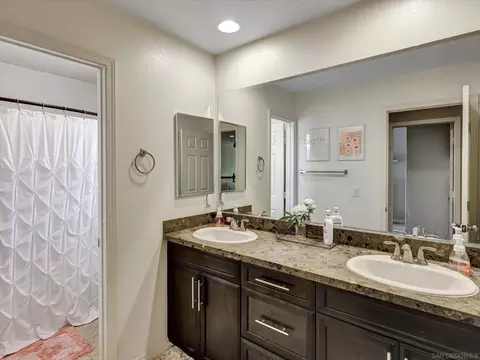 Bath - 13589 Sohail, Lakeside, CA 92040 photo 7 of 7