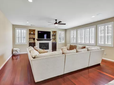 Living - 13589 Sohail, Lakeside, CA 92040 photo 3 of 9