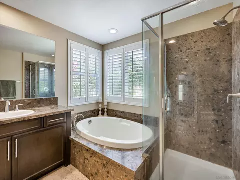 Bath - 13589 Sohail, Lakeside, CA 92040 photo 4 of 7