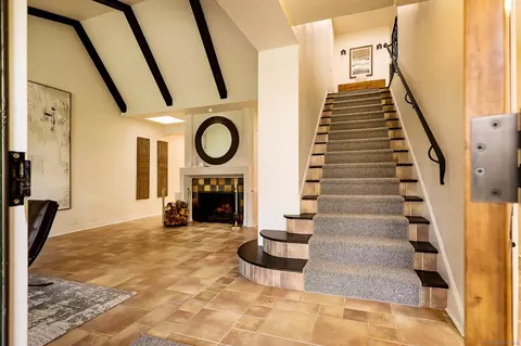 Entry Way - 6117 La Flecha, Rancho Santa Fe, CA 92067 photo 1 of 3