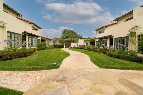 Exterior - 6117 La Flecha, Rancho Santa Fe, CA 92067 photo 2 of 5