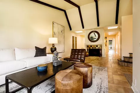 Living - 6117 La Flecha, Rancho Santa Fe, CA 92067 photo 4 of 5