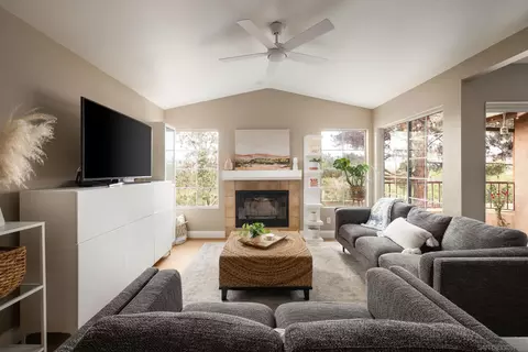 18656 Caminito Cantilena #279, San Diego, CA 92127