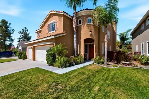 Exterior - 45281 Tioga St, Temecula, CA 92592 photo 6 of 9