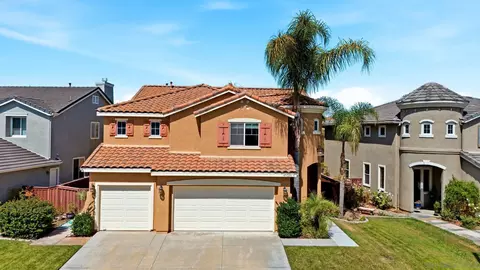 Exterior - 45281 Tioga St, Temecula, CA 92592 photo 3 of 9