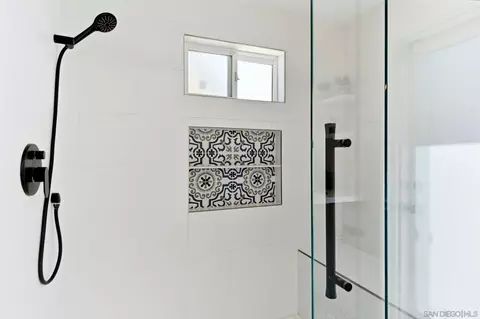 Bath - 5735 Tex St, La Mesa, CA 91942 photo 3 of 6