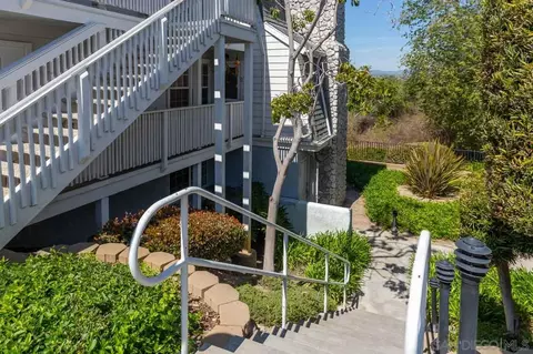 Exterior - 5064 Via Manos #B, Oceanside, CA 92057 photo 2 of 6