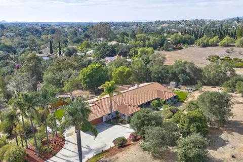 View/Area - 3064 Live Oak Park Rd, Fallbrook, CA 92028 photo 1 of 7