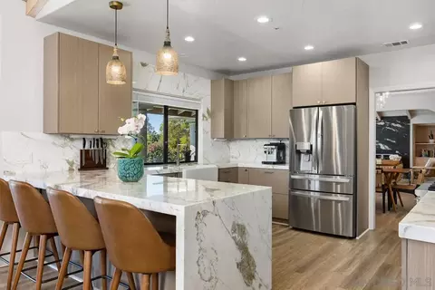 Kitchen - 3064 Live Oak Park Rd, Fallbrook, CA 92028 photo 2 of 11