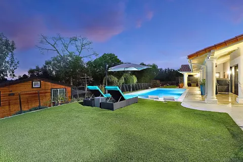 Exterior - 3064 Live Oak Park Rd, Fallbrook, CA 92028 photo 7 of 26