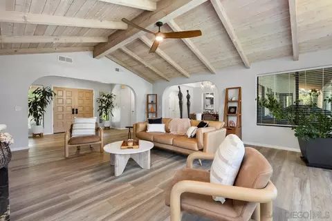 Living - 3064 Live Oak Park Rd, Fallbrook, CA 92028 photo 3 of 4