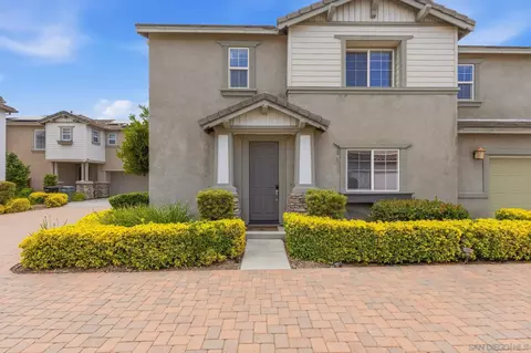 Exterior - 31544 Mendocino Ct, Temecula, CA 92592 photo 2 of 11