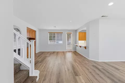 Living - 31544 Mendocino Ct, Temecula, CA 92592 photo 1 of 10
