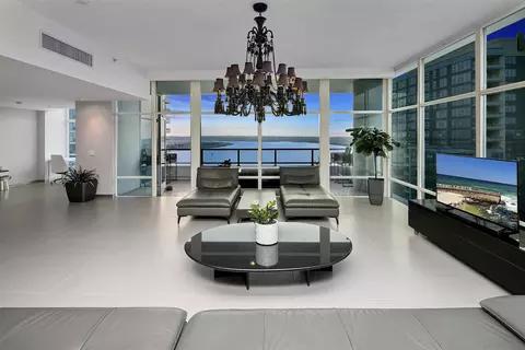 1262 Kettner #2801, San Diego, CA 92101