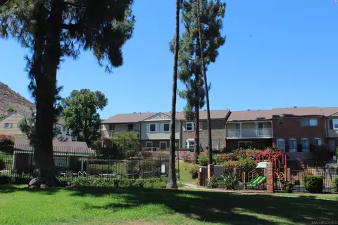 Exterior - 11935 Royal Rd UNIT B, El Cajon, CA 92021 photo 6 of 8