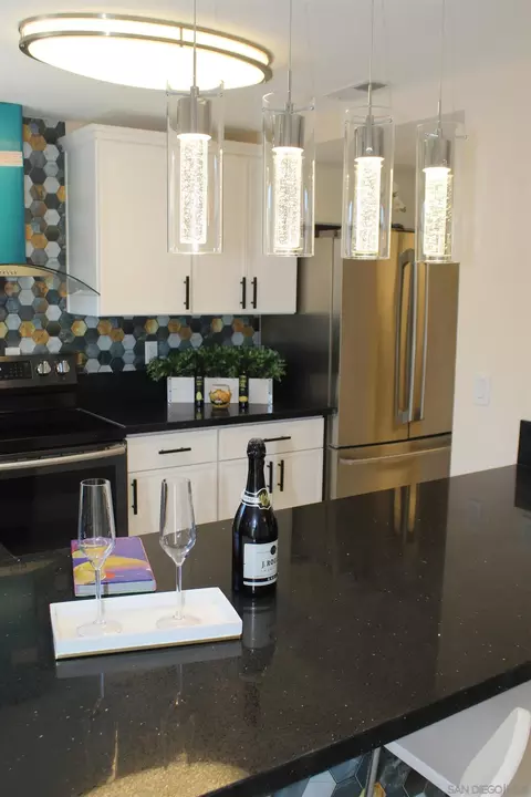 Kitchen - 11935 Royal Rd UNIT B, El Cajon, CA 92021 photo 2 of 5
