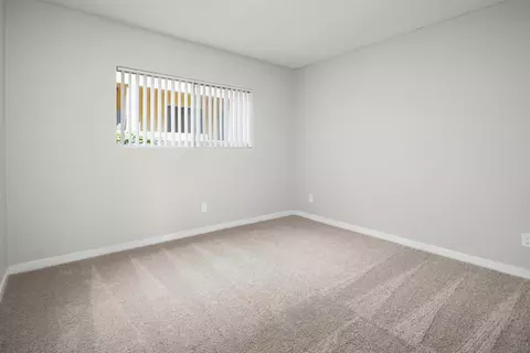 Bedroom - 725 Alturas Ln, Fallbrook, CA 92028 photo 1 of 4