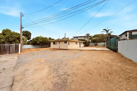 Exterior - 1465 Neptune Ave, Encinitas, CA 92024 photo 12 of 19