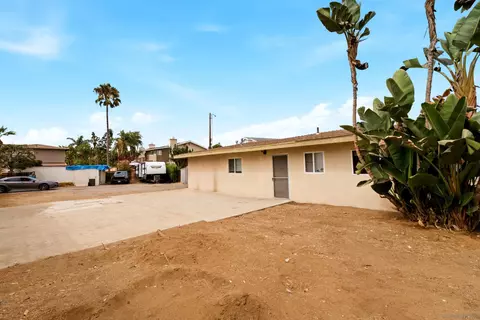 Exterior - 1465 Neptune Ave, Encinitas, CA 92024 photo 4 of 19