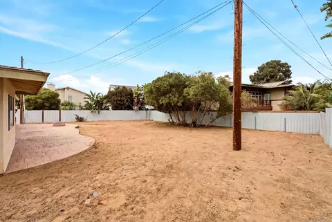 Exterior - 1465 Neptune Ave, Encinitas, CA 92024 photo 14 of 19