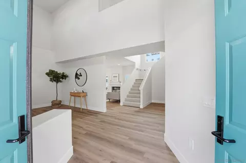 Entry Way - 4968 Poseidon, Oceanside, CA 92056 photo 1 of 2