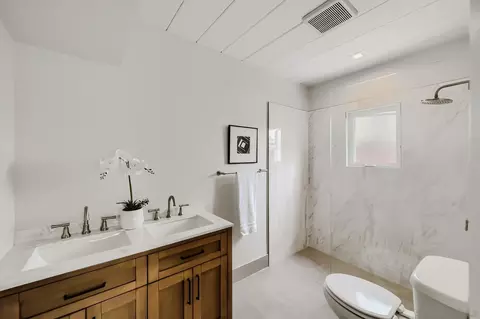 Bath - 5379 La Jolla Mesa, La Jolla, CA 92037 photo 6 of 6