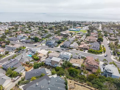 View/Area - 5379 La Jolla Mesa, La Jolla, CA 92037 photo 18 of 21