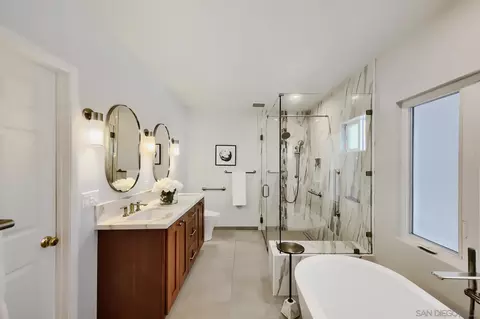 Bath - 5379 La Jolla Mesa, La Jolla, CA 92037 photo 1 of 6