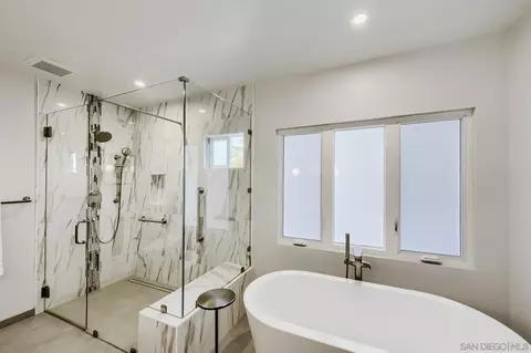 Bath - 5379 La Jolla Mesa, La Jolla, CA 92037 photo 2 of 6