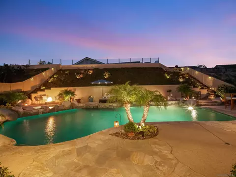 Exterior - 1022 Daisy Ave, Carlsbad, CA 92011 photo 14 of 19
