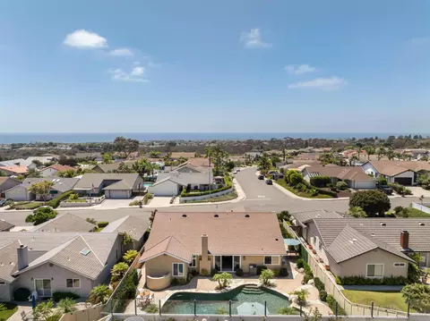 View/Area - 1022 Daisy Ave, Carlsbad, CA 92011 photo 3 of 4