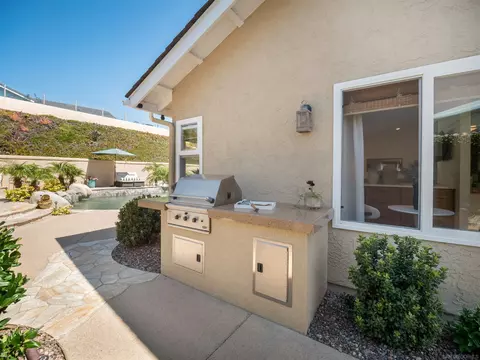 Exterior - 1022 Daisy Ave, Carlsbad, CA 92011 photo 19 of 19
