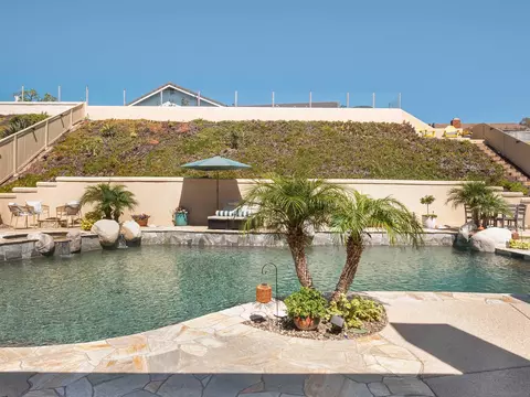 Exterior - 1022 Daisy Ave, Carlsbad, CA 92011 photo 13 of 19