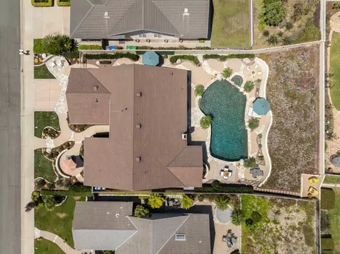 View/Area - 1022 Daisy Ave, Carlsbad, CA 92011 photo 2 of 4