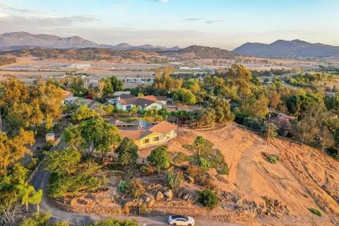 View/Area - 1234 Ramona St, Ramona, CA 92065 photo 8 of 9
