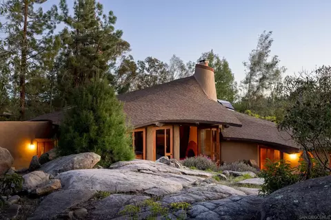 Exterior - 16512 Wilderness Rd, Poway, CA 92064 photo 6 of 8