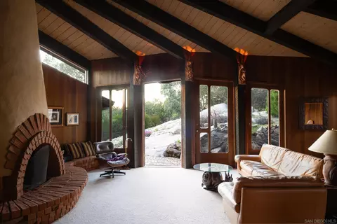 Living - 16512 Wilderness Rd, Poway, CA 92064 photo 1 of 2