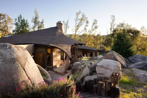 Exterior - 16512 Wilderness Rd, Poway, CA 92064 photo 5 of 8