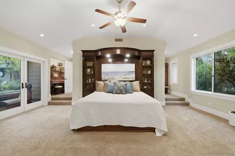 Bedroom - 13327 Calle Colina, Poway, CA 92064 photo 4 of 11
