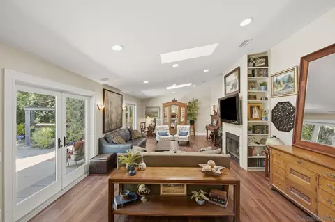 Living - 13327 Calle Colina, Poway, CA 92064 photo 1 of 6