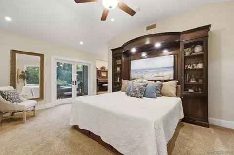 Bedroom - 13327 Calle Colina, Poway, CA 92064 photo 5 of 11