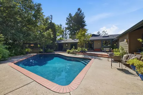 Exterior - 13327 Calle Colina, Poway, CA 92064 photo 13 of 18