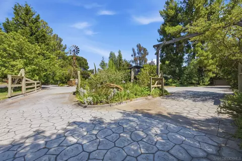 Exterior - 13327 Calle Colina, Poway, CA 92064 photo 6 of 18