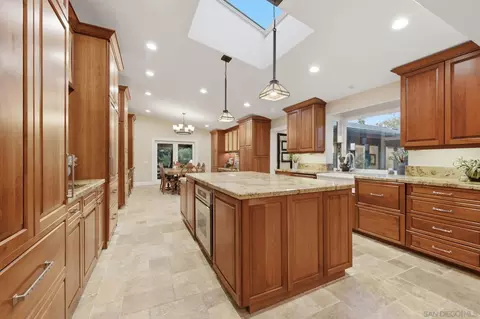 Kitchen - 13327 Calle Colina, Poway, CA 92064 photo 3 of 3