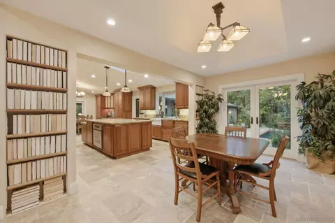 Dining - 13327 Calle Colina, Poway, CA 92064 photo 1 of 2