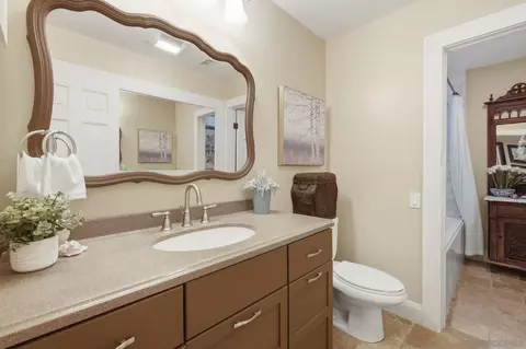Bath - 13327 Calle Colina, Poway, CA 92064 photo 5 of 10